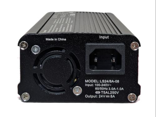 Preview: MK Battery LS24/8A-8 Blei Ladegerät 24V 8A für Rollstühle und Seniorenmobile