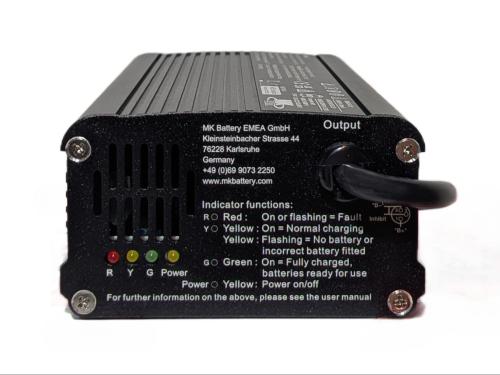 Preview: MK Battery LS24/8A-8 Blei Ladegerät 24V 8A für Rollstühle und Seniorenmobile