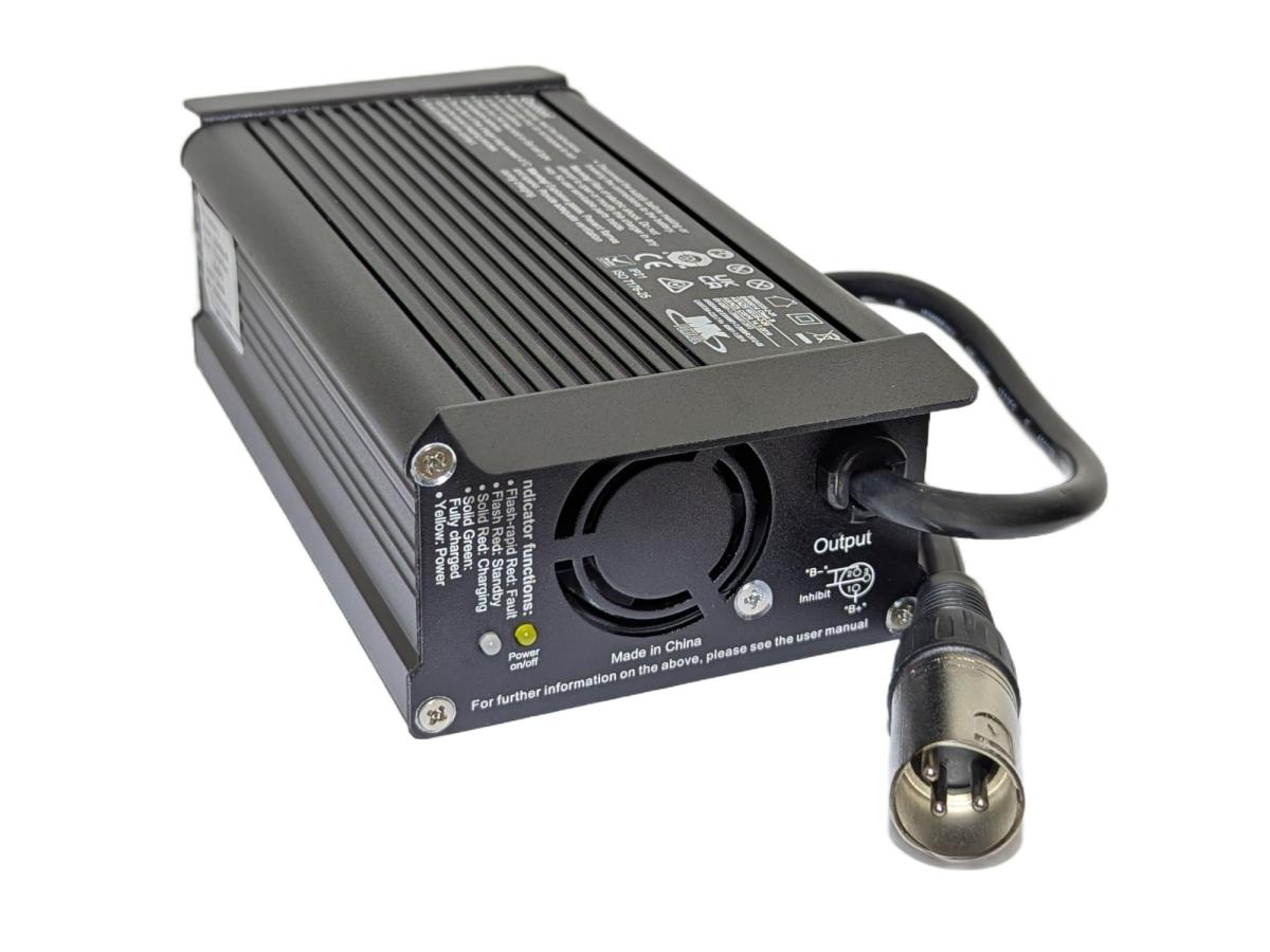 MK Battery LS24/5A-8 Blei Ladegerät 24V 5A für Rollstühle und Seniorenmobile
