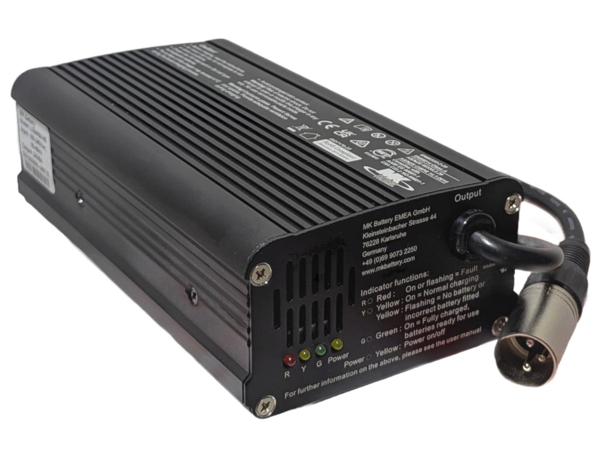 MK Battery LS24/8A-8 Blei Ladegerät 24V 8A für Rollstühle und Seniorenmobile